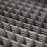 ضخامت توری جوشی را اشتباه انتخاب نکنید! راهنمای قطعی برای جلوگیری از شکست پروژه